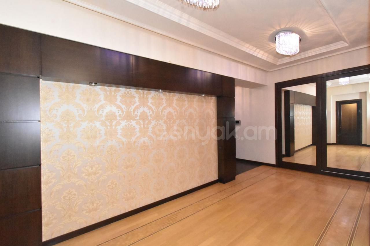 3 Սենյականոց Բնակարան Նորակառույցում, 150քմ, 8/10 հարկ, Դիզայներական Վերանորոգված, Կահավորված, Արևկող