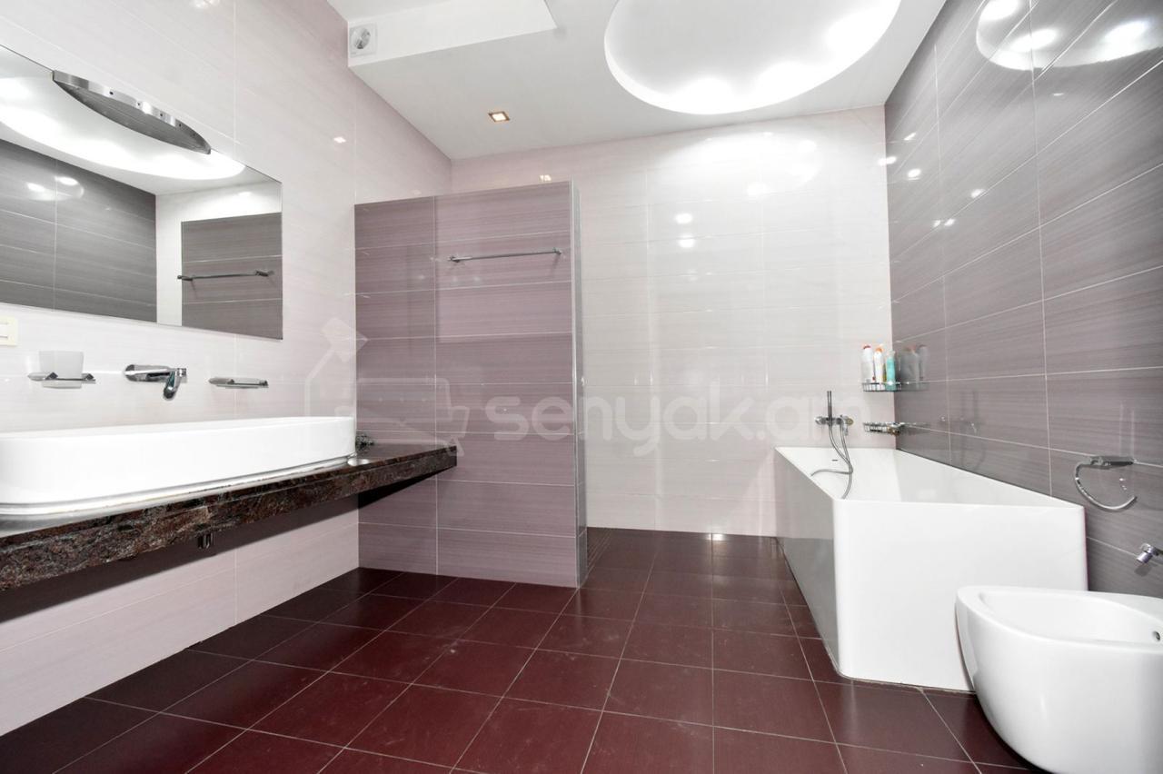 3 Սենյականոց Բնակարան Նորակառույցում, 150քմ, 8/10 հարկ, Դիզայներական Վերանորոգված, Կահավորված, Արևկող