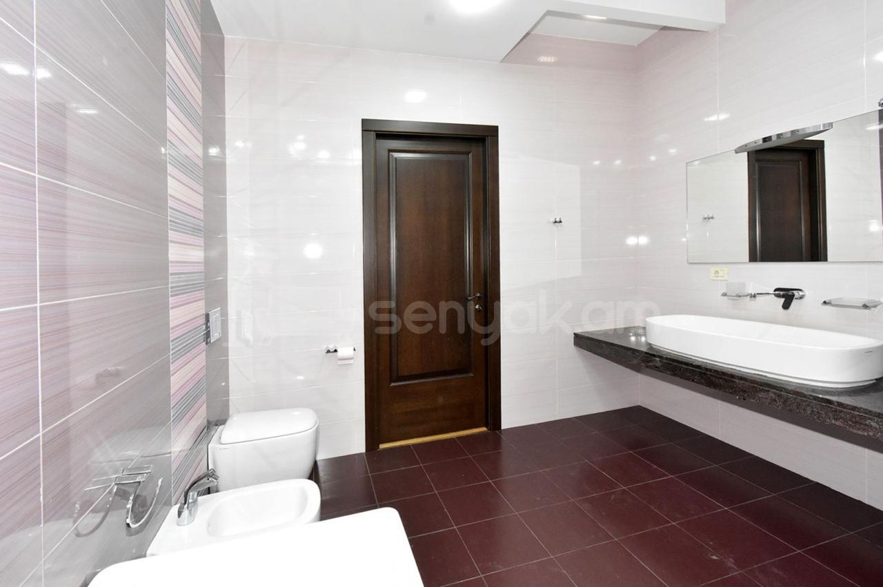 3 Սենյականոց Բնակարան Նորակառույցում, 150քմ, 8/10 հարկ, Դիզայներական Վերանորոգված, Կահավորված, Արևկող