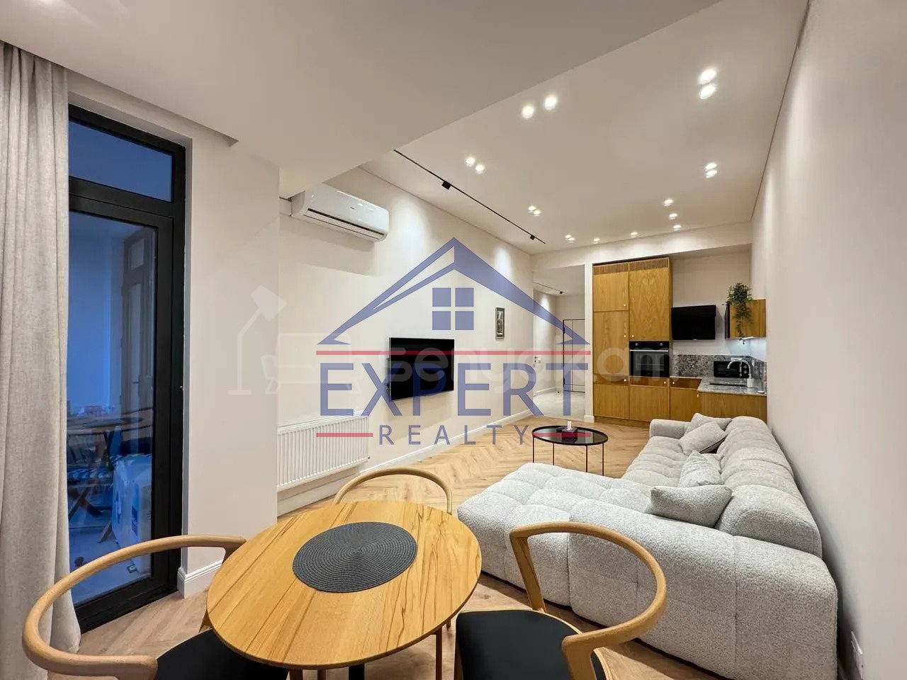 2 Սենյականոց Բնակարան Նորակառույցում, 61քմ, 15/16 հարկ, Դիզայներական Վերանորոգված, Կահավորված, Արևկող