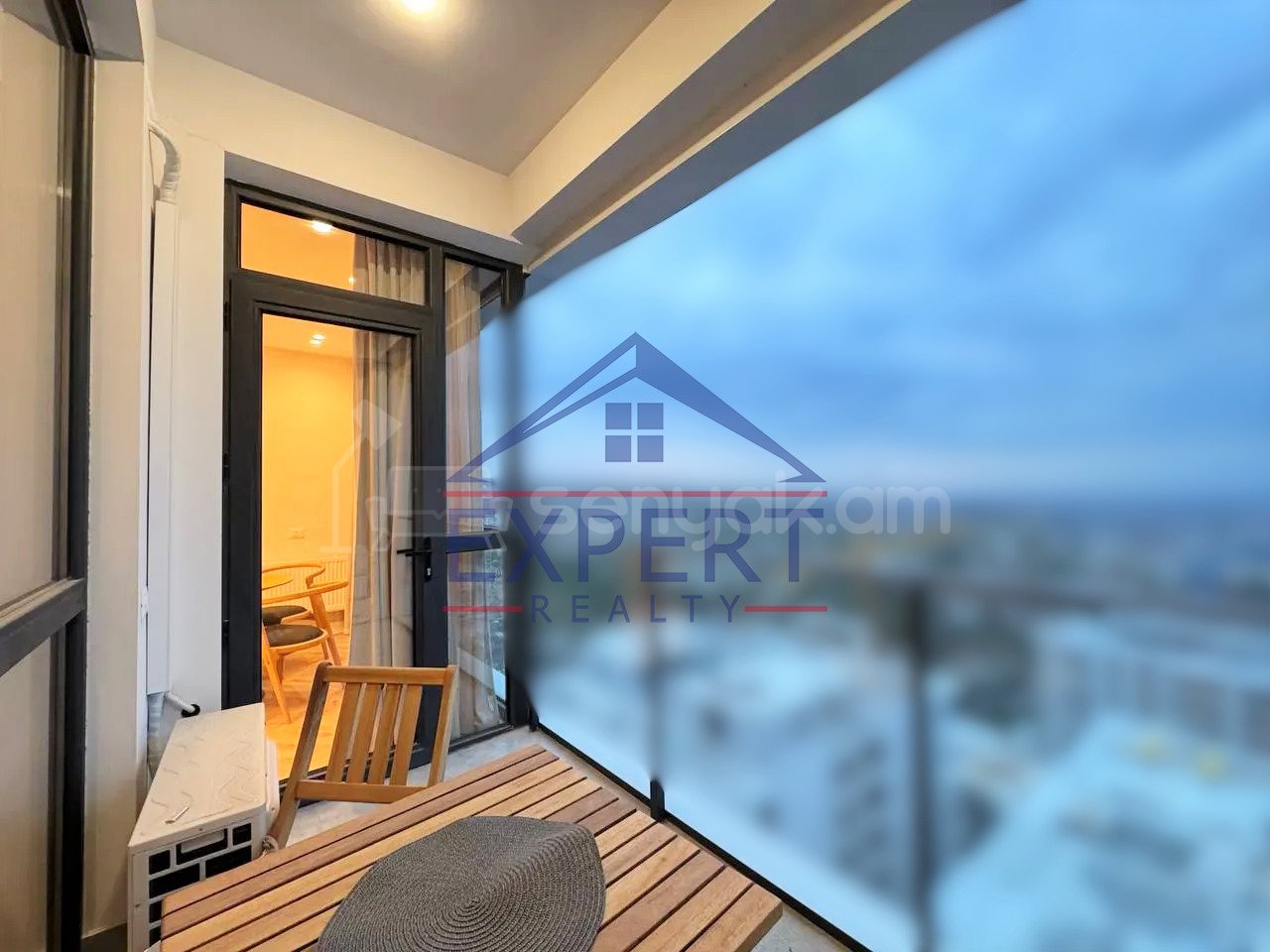 2 Սենյականոց Բնակարան Նորակառույցում, 61քմ, 15/16 հարկ, Դիզայներական Վերանորոգված, Կահավորված, Արևկող