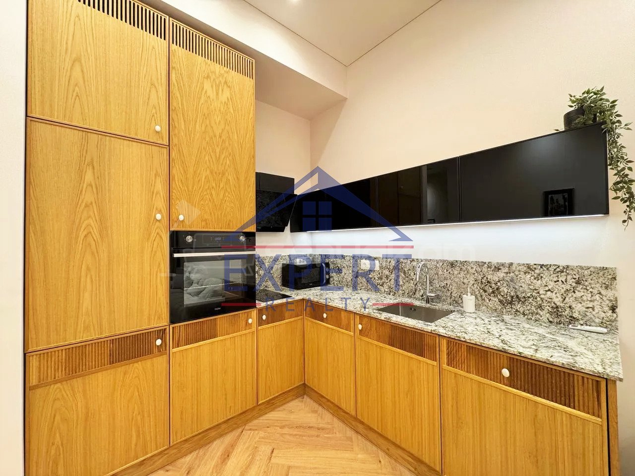 2 Սենյականոց Բնակարան Նորակառույցում, 61քմ, 15/16 հարկ, Դիզայներական Վերանորոգված, Կահավորված, Արևկող