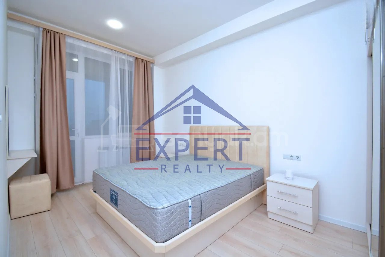 2 Սենյականոց Բնակարան Նորակառույցում, 70քմ, 8/16 հարկ, Դիզայներական Վերանորոգված, Կահավորված, Արևկող