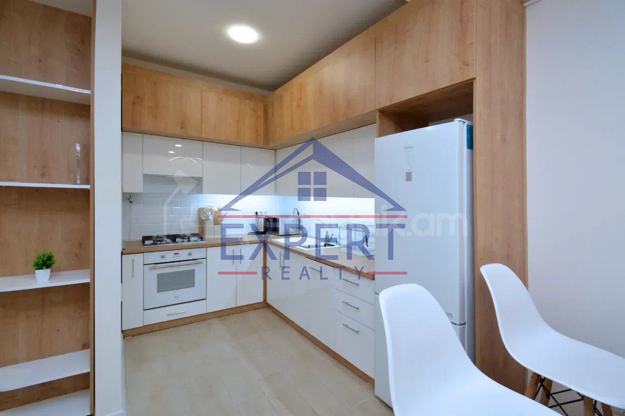 2 Սենյականոց Բնակարան Նորակառույցում, 70քմ, 8/16 հարկ, Դիզայներական Վերանորոգված, Կահավորված, Արևկող