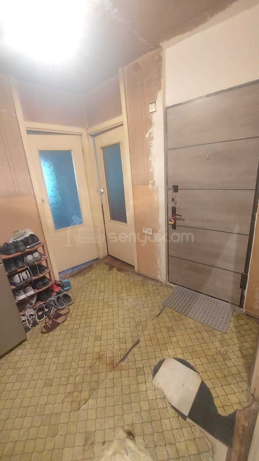 3 Սենյականոց Բնակարան, 63քմ, 2/4 հարկ, Նորմալ Վիճակում