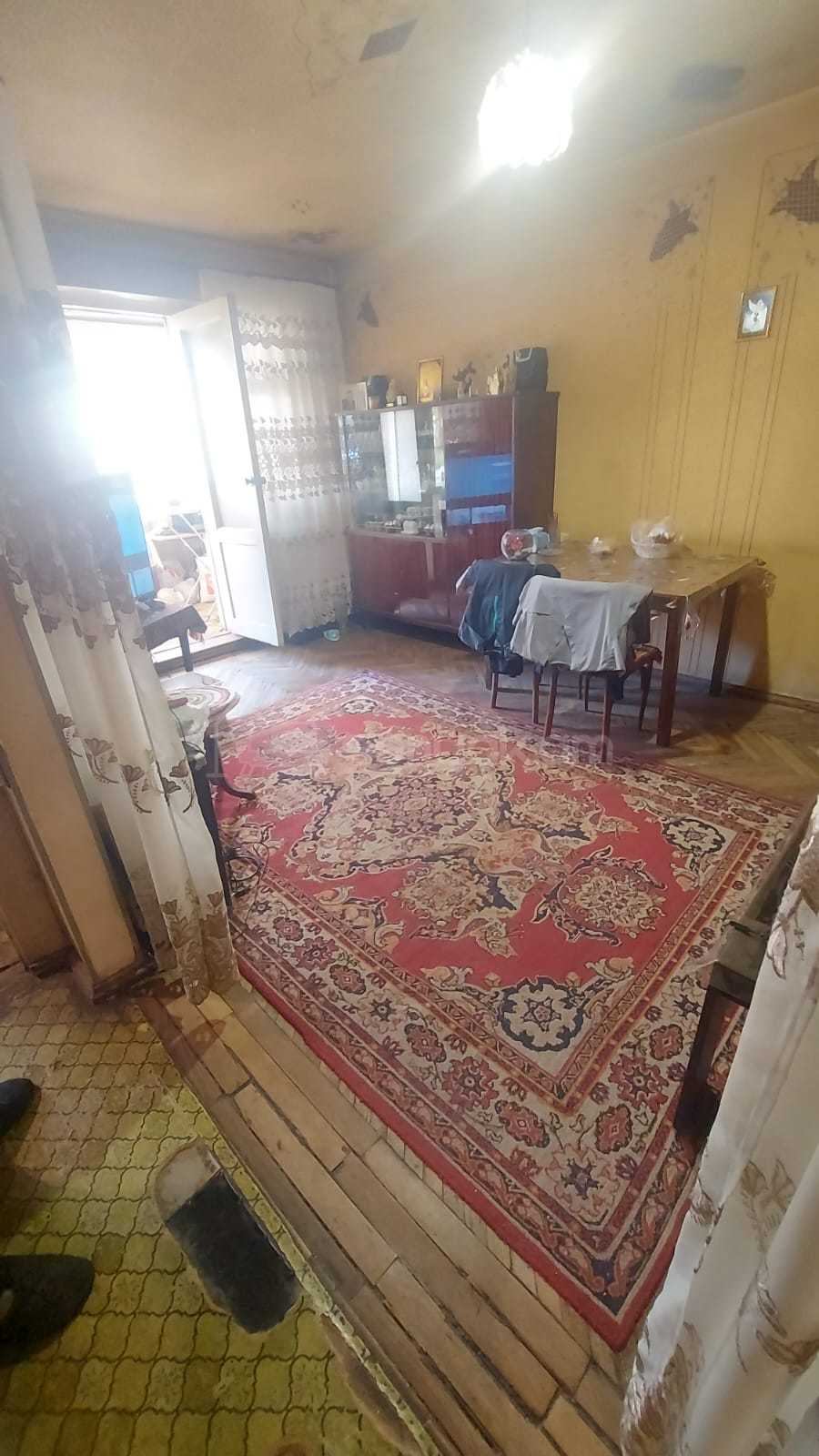 3 Սենյականոց Բնակարան, 63քմ, 2/4 հարկ, Նորմալ Վիճակում