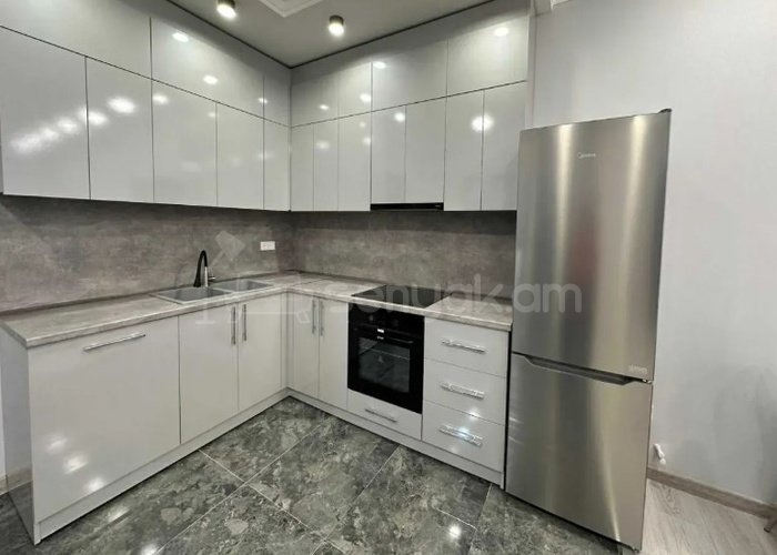 3 Սենյականոց Բնակարան Նորակառույցում, 67քմ, 3/13 հարկ, Կապիտալ Վերանորոգված, Կահավորված, Արևկող