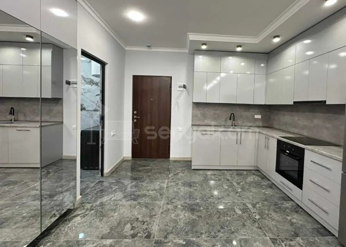 3 Սենյականոց Բնակարան Նորակառույցում, 67քմ, 3/13 հարկ, Կապիտալ Վերանորոգված, Կահավորված, Արևկող