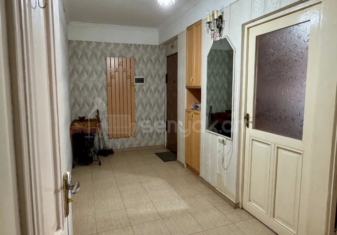 1 Սենյականոց Բնակարան, 60քմ, 1/9 հարկ, Կոսմետիկ Վերանորոգված, Կահավորված, Արևկող