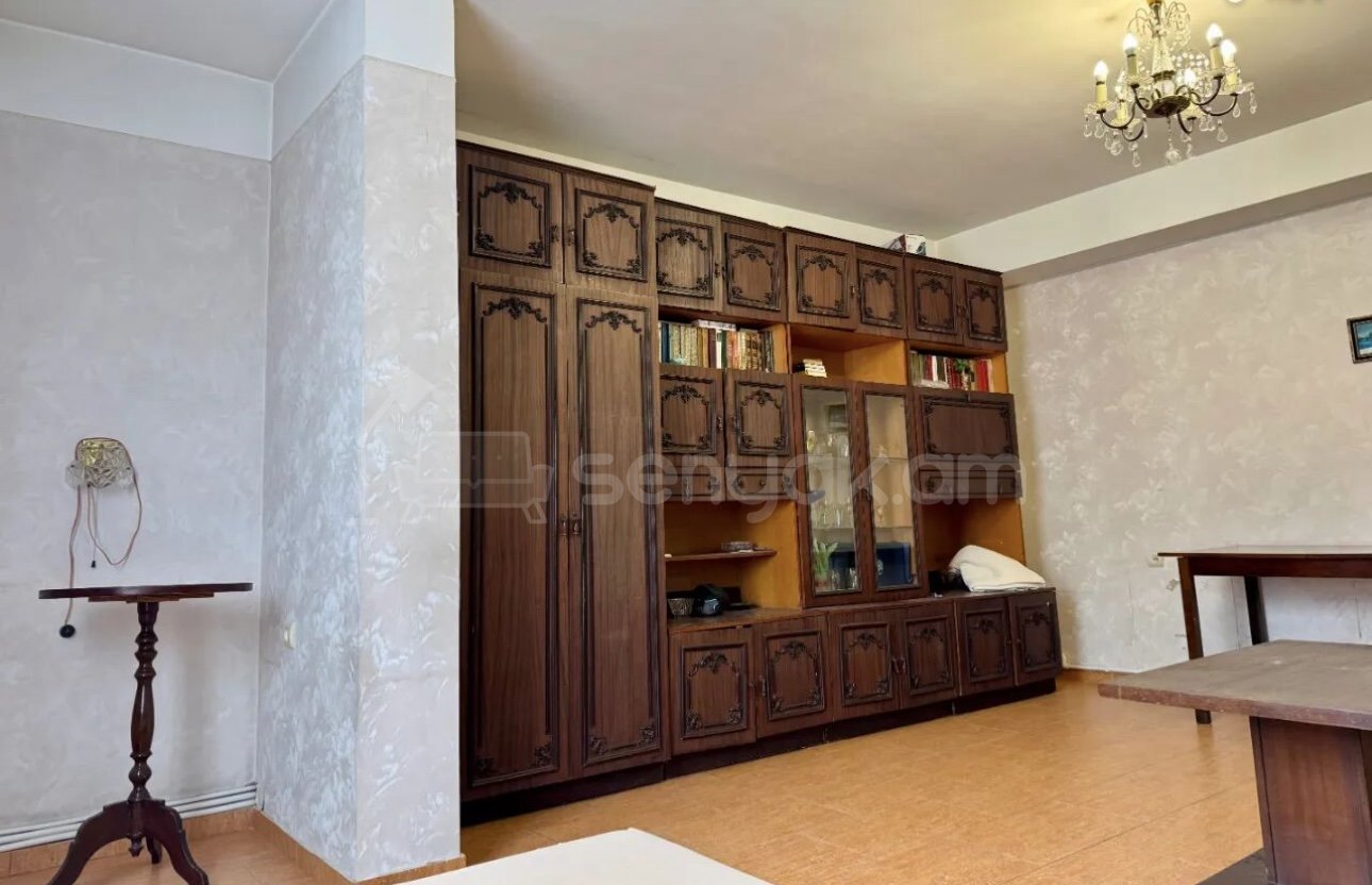 1 Սենյականոց Բնակարան, 60քմ, 1/9 հարկ, Կոսմետիկ Վերանորոգված, Կահավորված, Արևկող