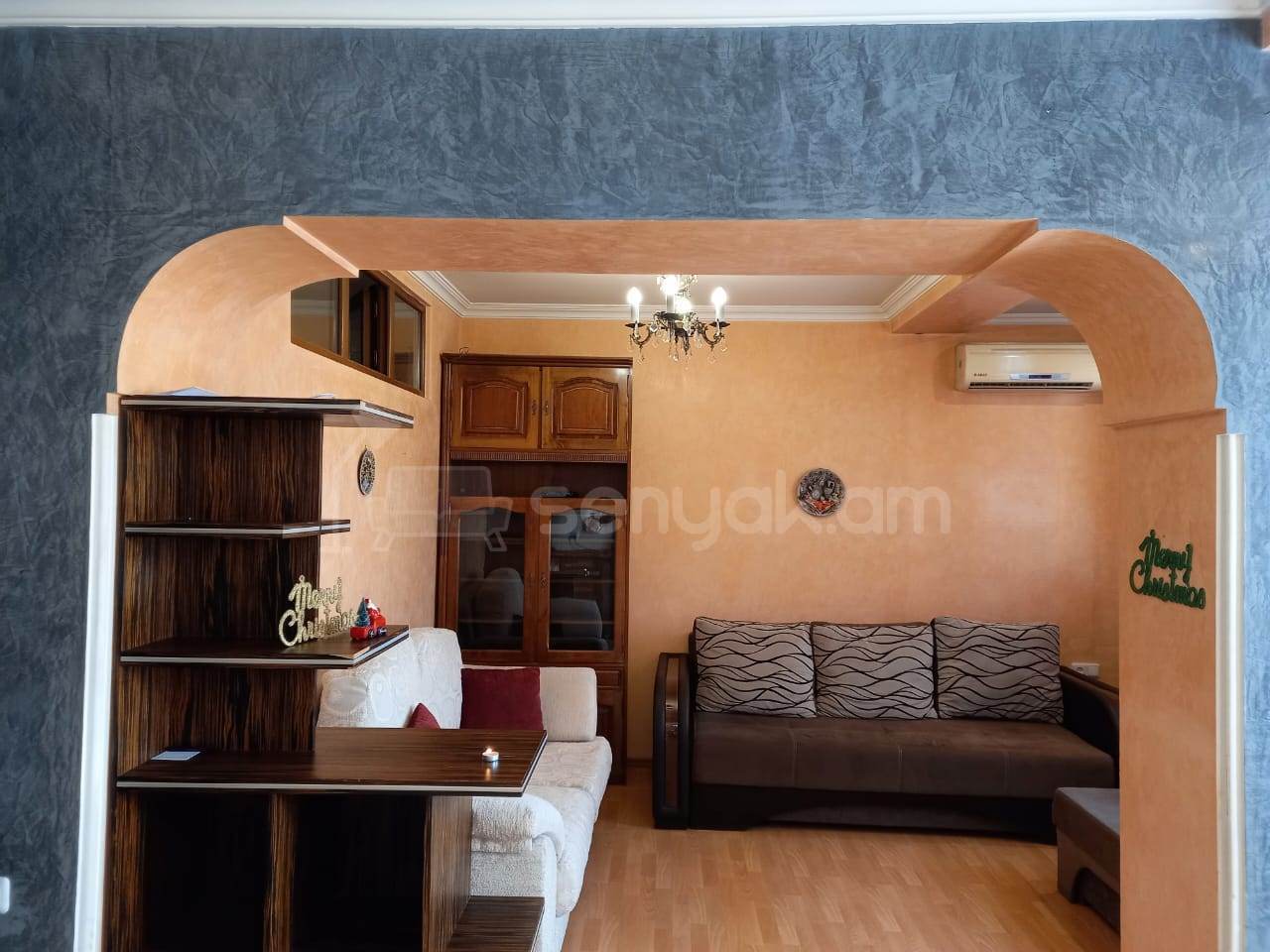 2 Սենյականոց Բնակարան, 40քմ, 6/9 հարկ, Նորմալ Վիճակում, Կահավորված, Արևկող