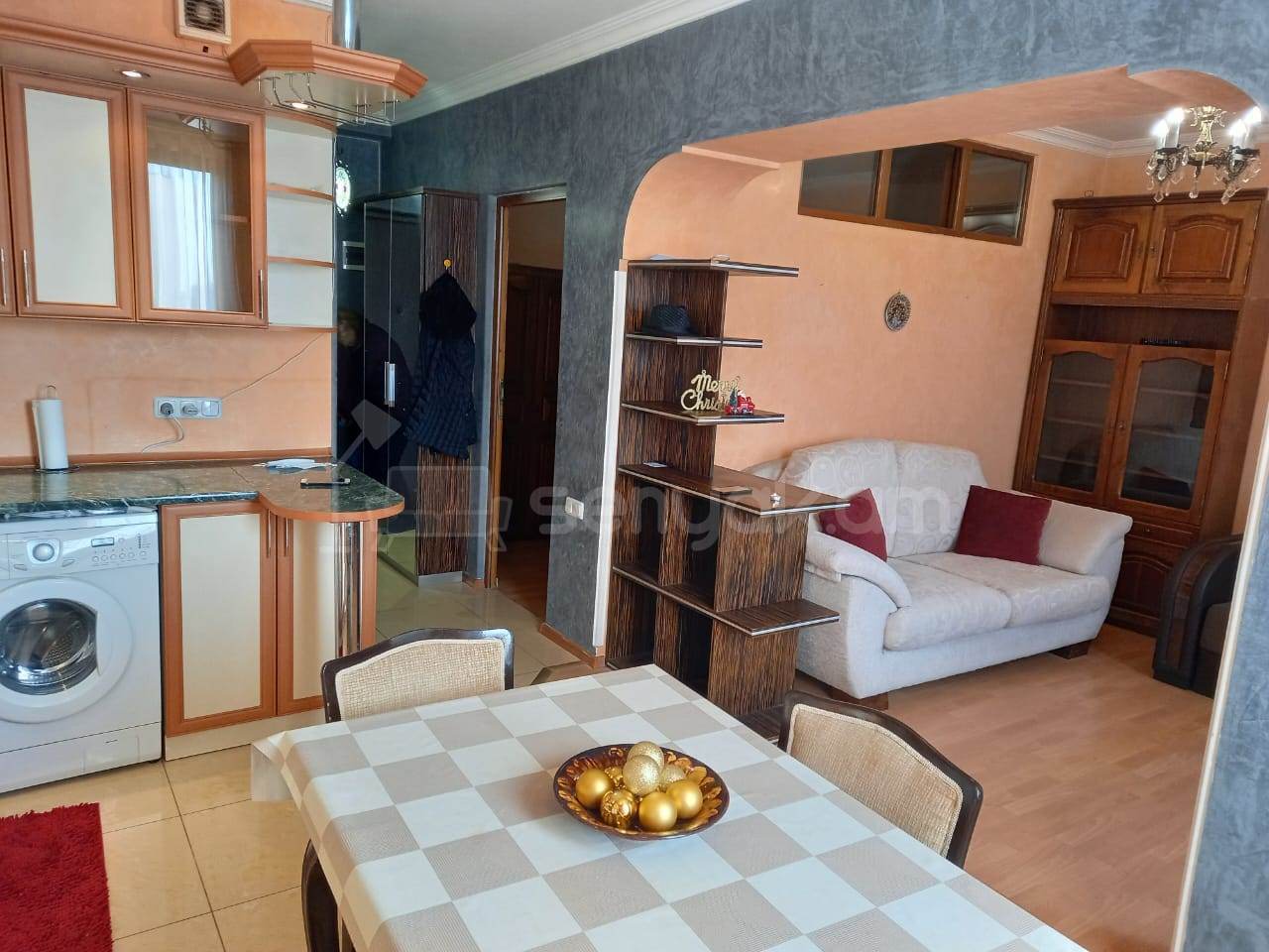 2 Սենյականոց Բնակարան, 40քմ, 6/9 հարկ, Նորմալ Վիճակում, Կահավորված, Արևկող