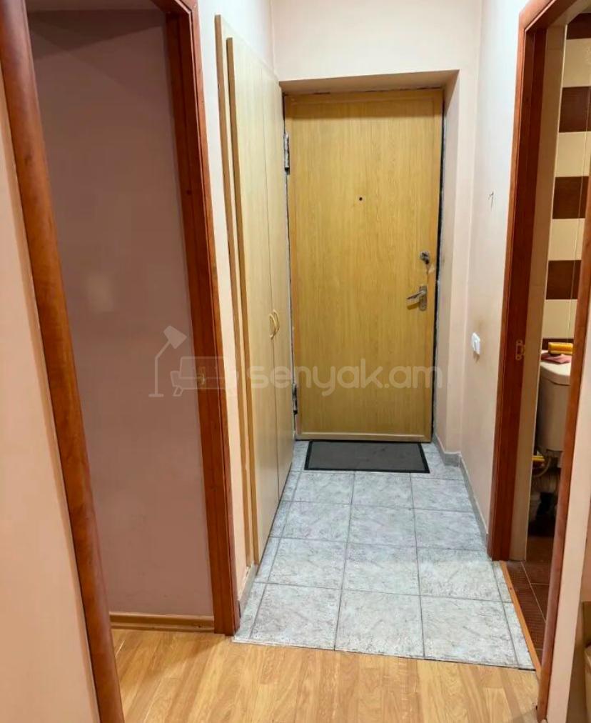 3 Սենյականոց Բնակարան Քարե Շենքում, 75քմ, 5/5 հարկ, Կապիտալ Վերանորոգված, Կահավորված, Արևկող