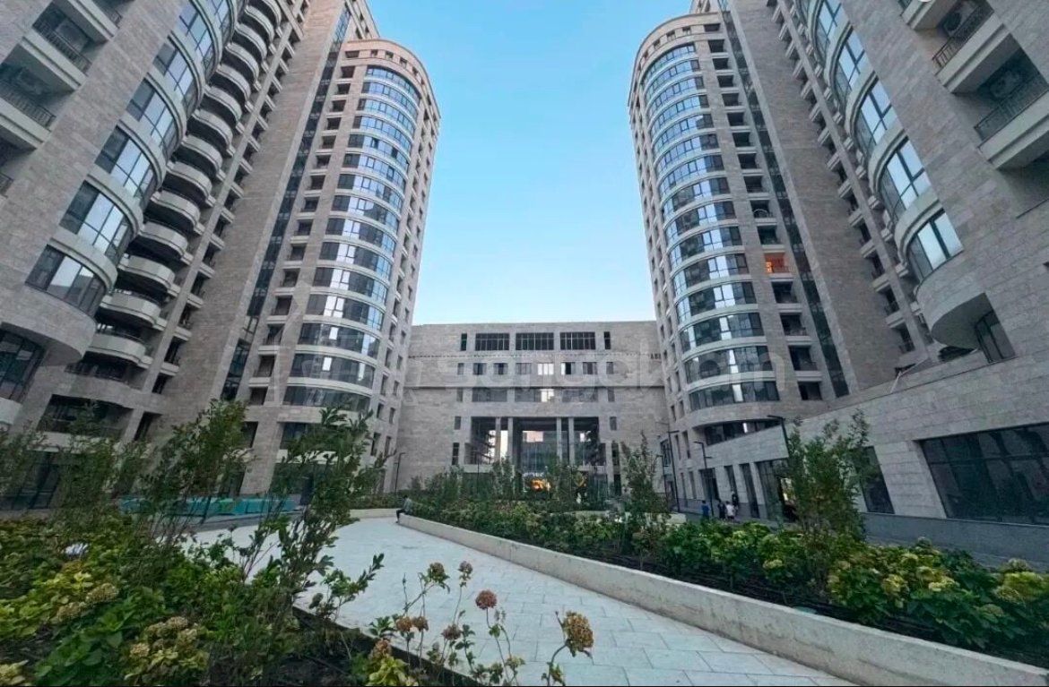 3 Սենյականոց Բնակարան Նորակառույցում, 83քմ, 15/20 հարկ, Զրոյական Վիճակում