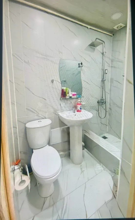 1 Սենյականոց Բնակարան Քարե Շենքում, 33քմ, 5/5 հարկ, Կապիտալ Վերանորոգված