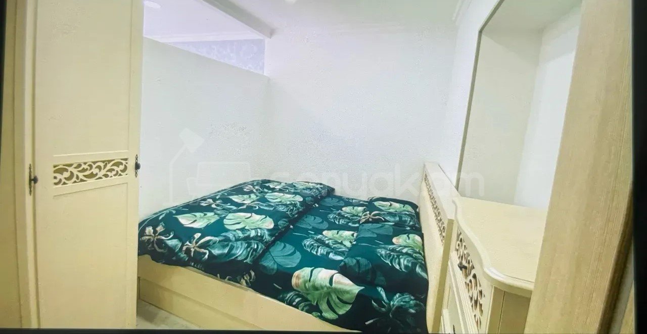 1 Սենյականոց Բնակարան Քարե Շենքում, 33քմ, 5/5 հարկ, Կապիտալ Վերանորոգված