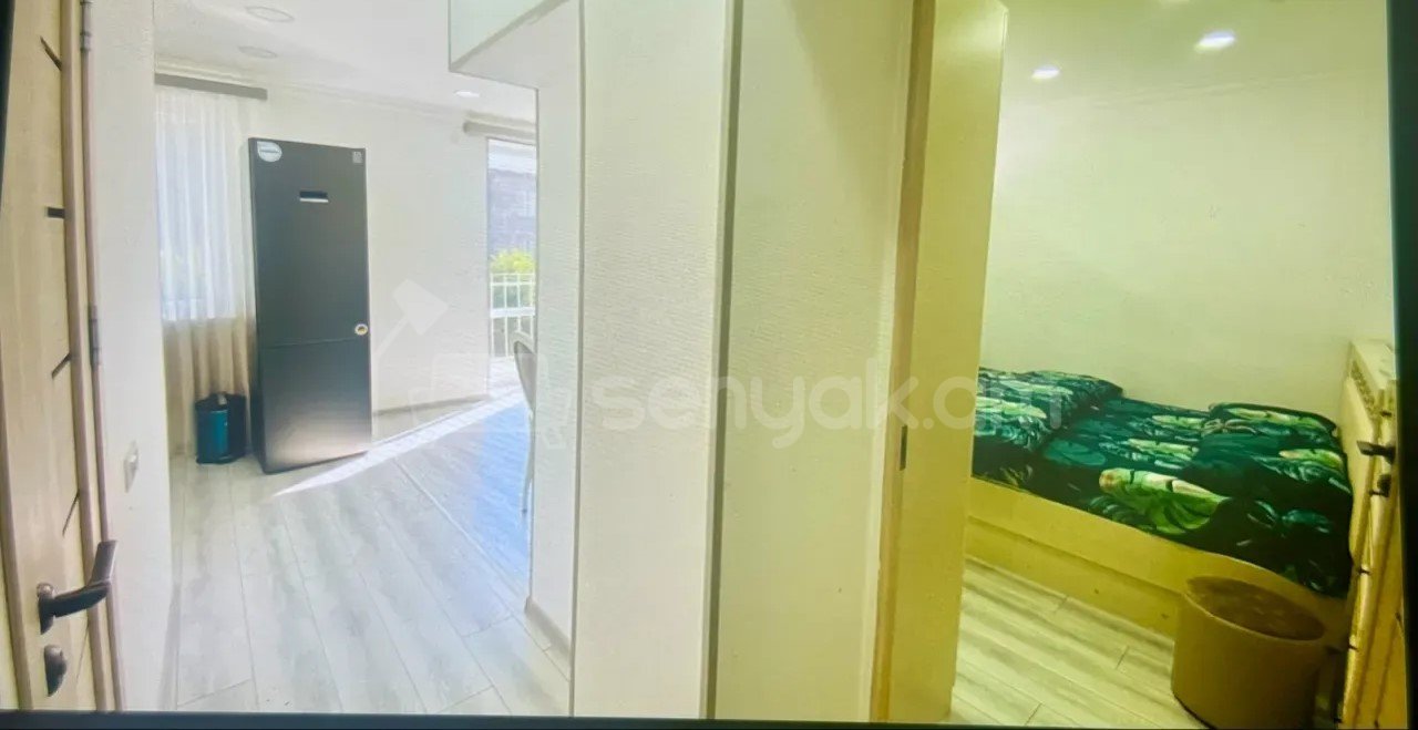 1 Սենյականոց Բնակարան Քարե Շենքում, 33քմ, 5/5 հարկ, Կապիտալ Վերանորոգված