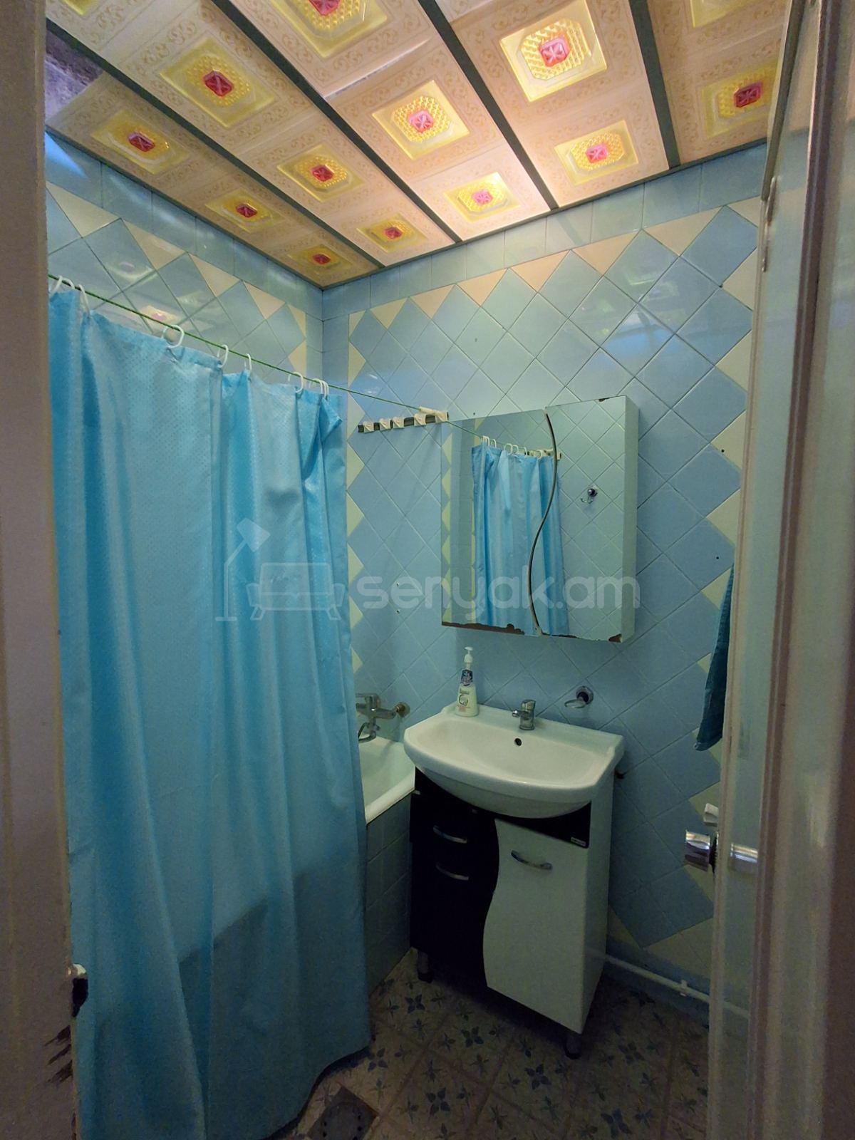 3 Սենյականոց Բնակարան, 78քմ, 9/9 հարկ, Նորմալ Վիճակում