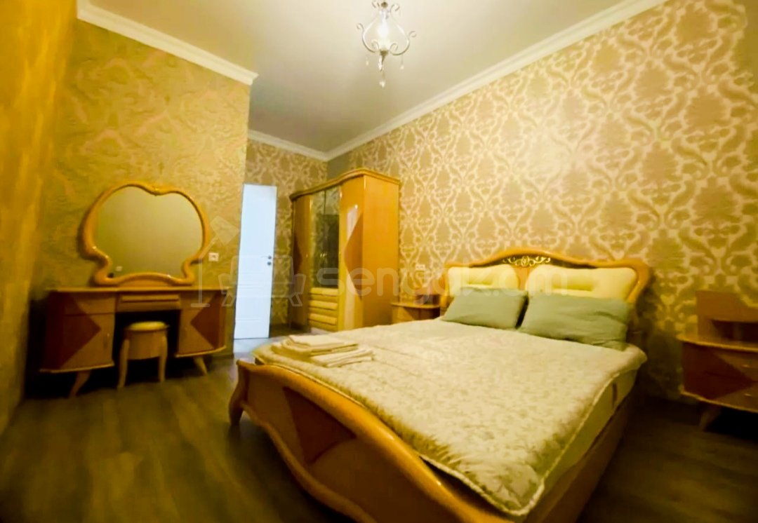 5 Սենյականոց Շքեղ Առանձնատուն, 200քմ, Կահավորված, Լողավազանով, Ավտոտնակով