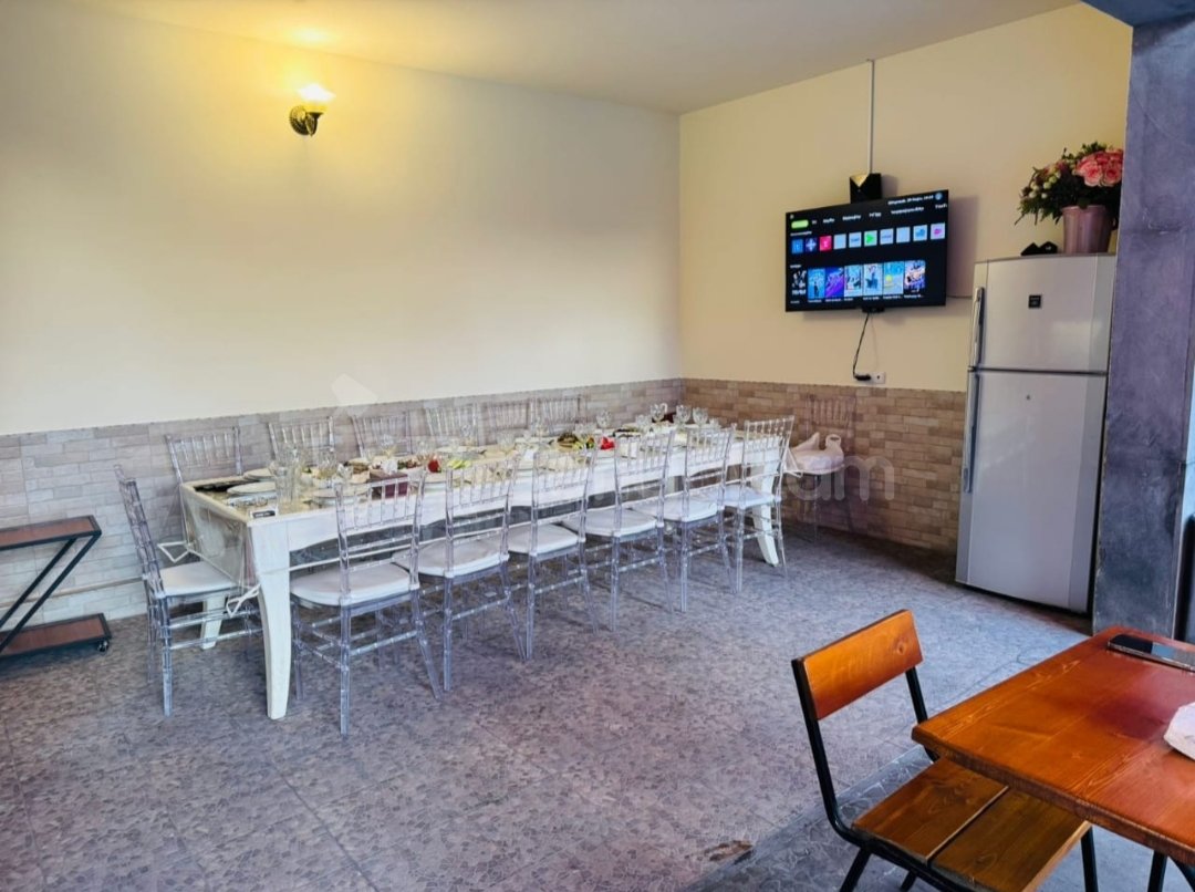 6 Սենյականոց Շքեղ Առանձնատուն, 250քմ, Կահավորված, Լողավազանով, Ավտոտնակով