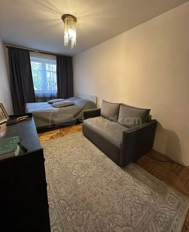 3 Սենյականոց Բնակարան, 67քմ, 5/5 հարկ, Նորմալ Վիճակում