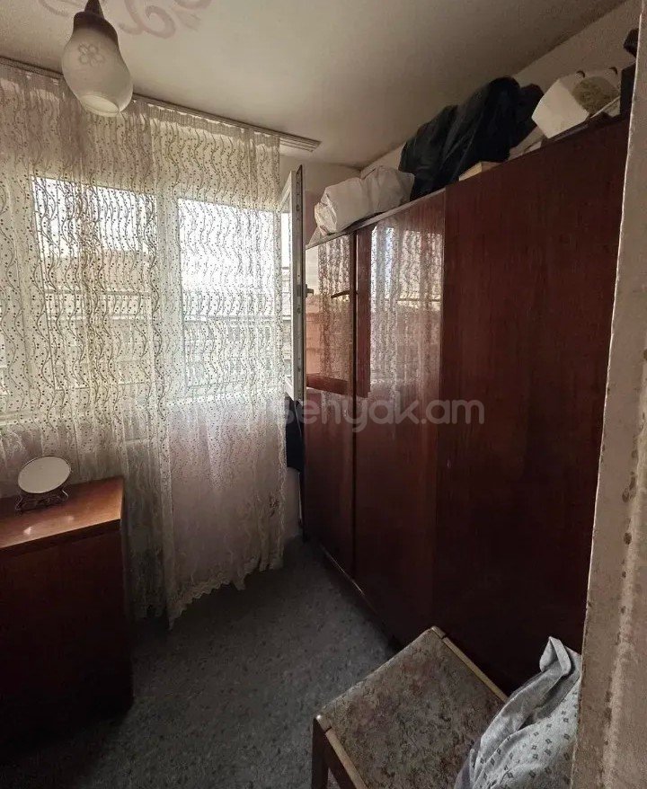 3 Սենյականոց Բնակարան, 67քմ, 5/5 հարկ, Նորմալ Վիճակում