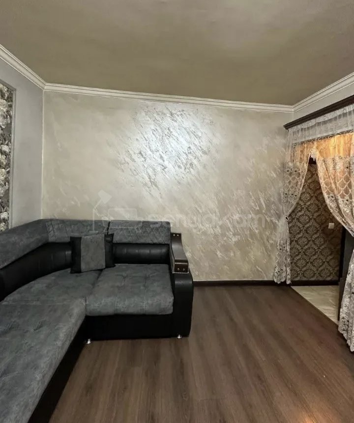 2 Սենյականոց Բնակարան Քարե Շենքում, 52քմ, 3/5 հարկ, Նորմալ Վիճակում, Կահավորված