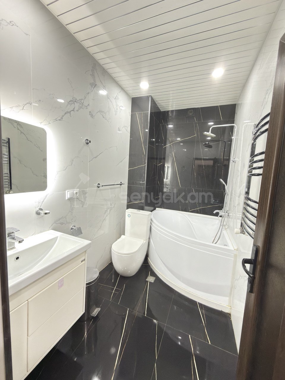 3 Սենյականոց Բնակարան Նորակառույցում, 75քմ, 7/8 հարկ, Կապիտալ Վերանորոգված, Կահավորված, Արևկող