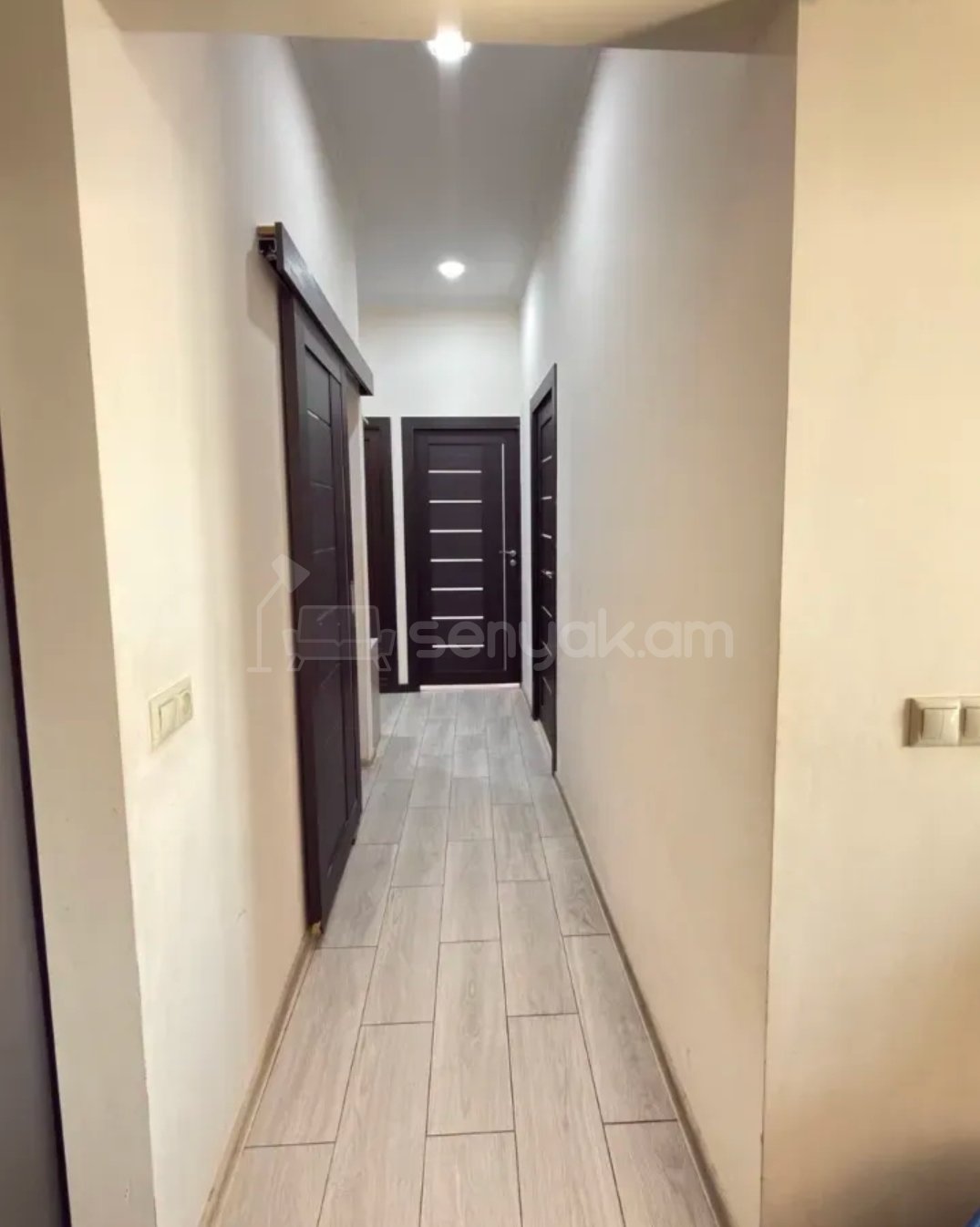 3 Սենյականոց Բնակարան Նորակառույցում, 75քմ, 7/8 հարկ, Դիզայներական Վերանորոգված, Կահավորված