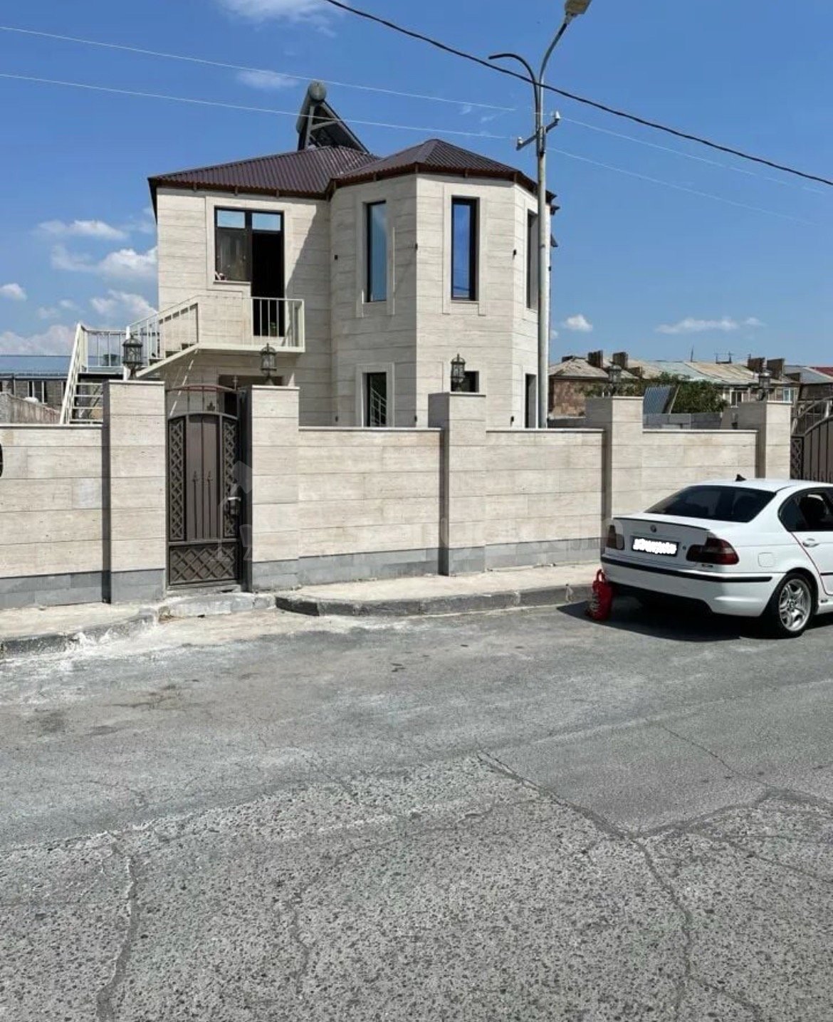 5 Սենյականոց Սեփական Տուն, 211քմ, Կապիտալ Վերանորոգված