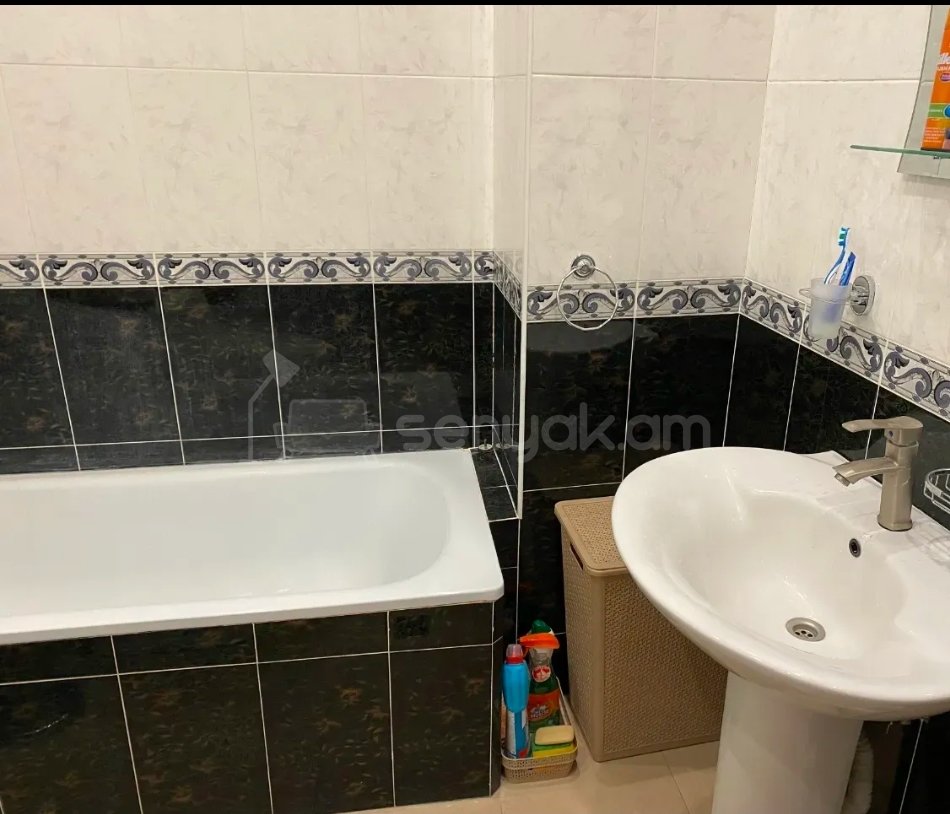 3 Սենյականոց Բնակարան Նորակառույցում, 86քմ, 5/16 հարկ, Կապիտալ Վերանորոգված, Կահավորված