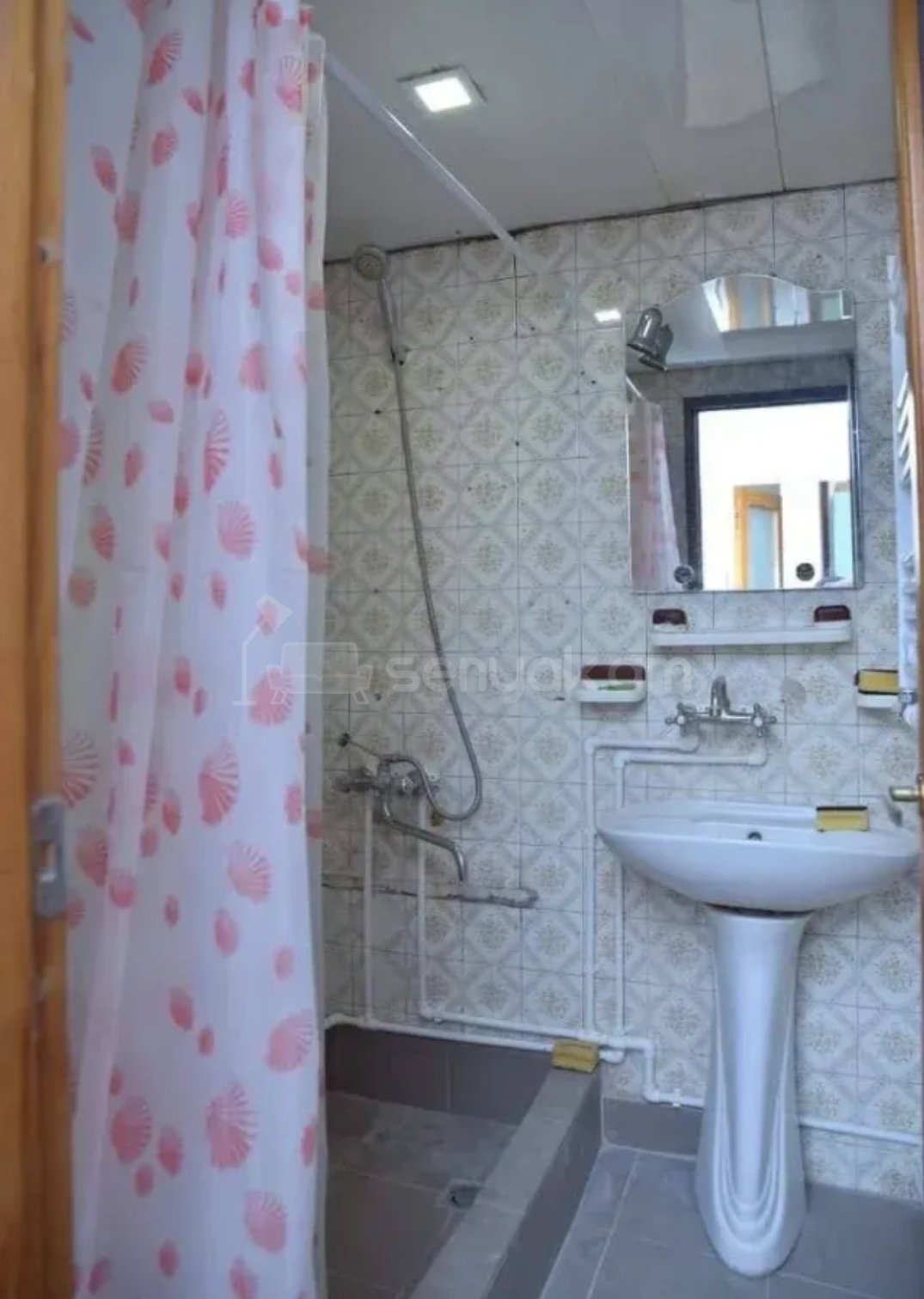 2 Սենյականոց Բնակարան, 46քմ, 2/9 հարկ, Նորմալ Վիճակում, Կահավորված