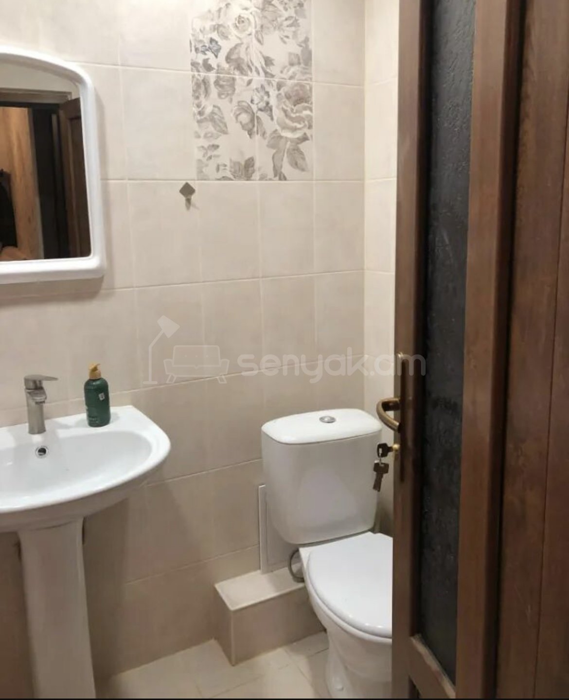 3 Սենյականոց Բնակարան Քարե Շենքում, 85քմ, 3/5 հարկ, Կապիտալ Վերանորոգված, Կահավորված, Արևկող