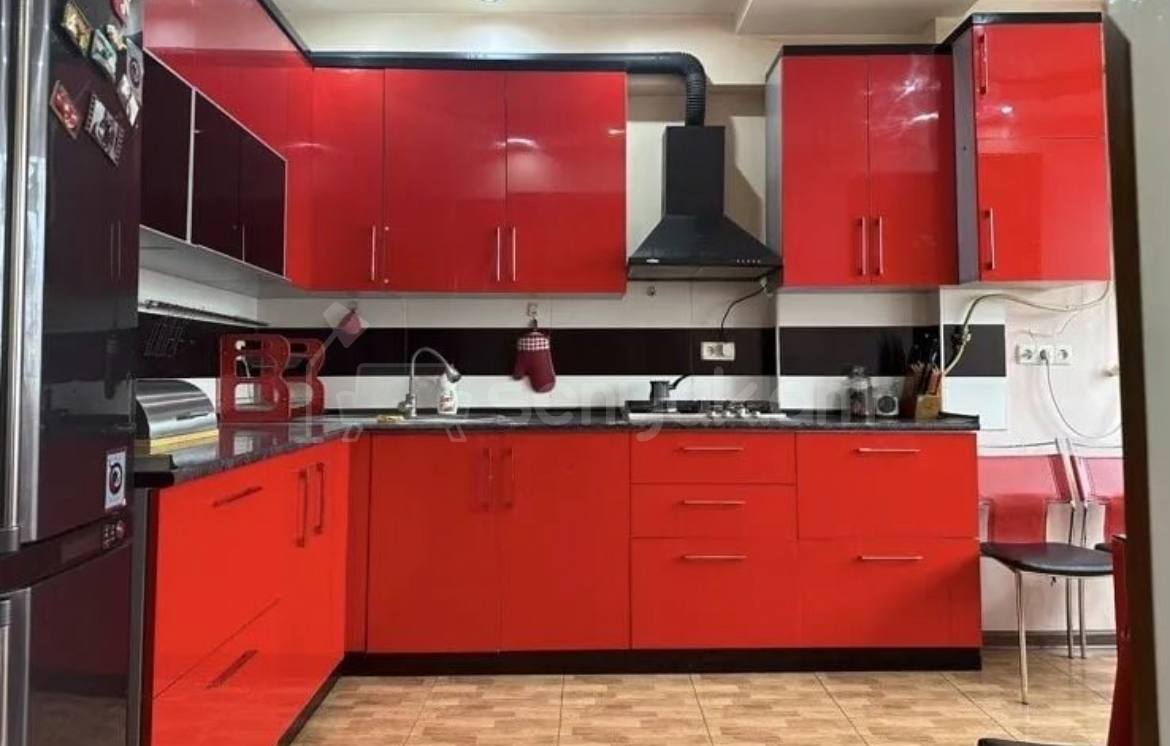 3 Սենյականոց Բնակարան, 91քմ, 2/9 հարկ, Կապիտալ Վերանորոգված