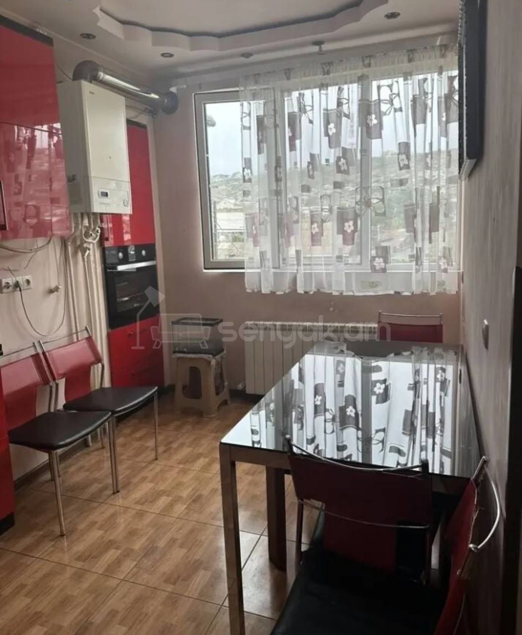 3 Սենյականոց Բնակարան, 91քմ, 2/9 հարկ, Կապիտալ Վերանորոգված