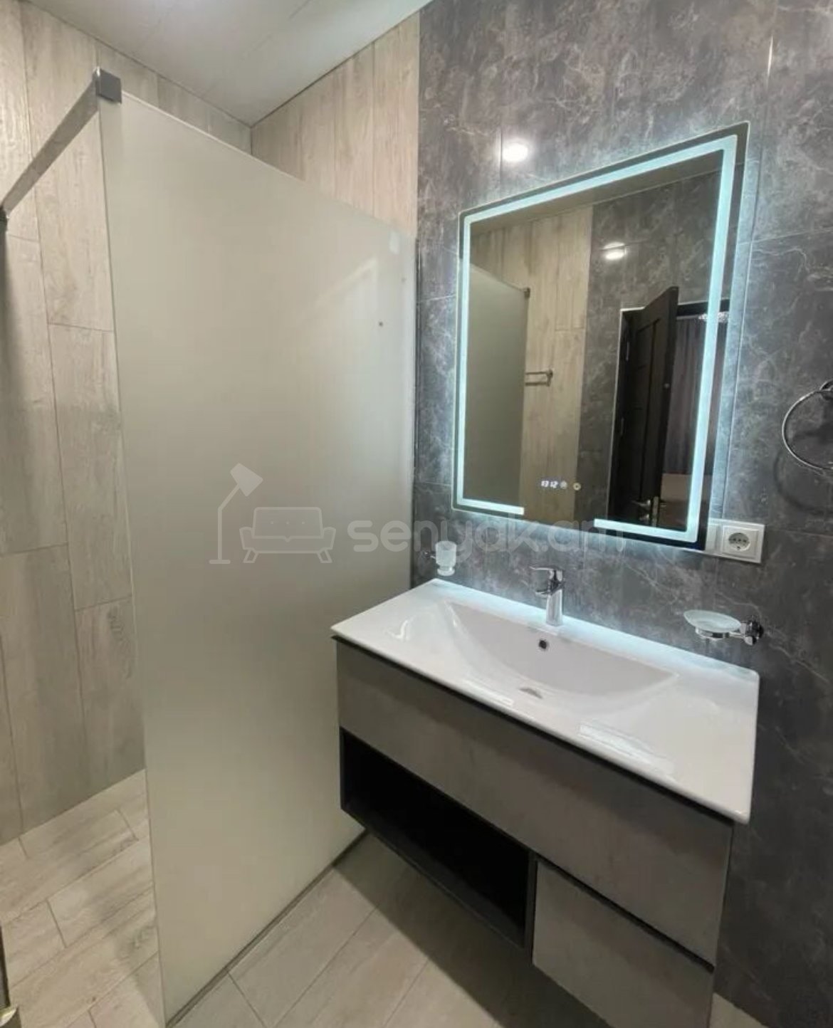 3 Սենյականոց Բնակարան Նորակառույցում, 100քմ, 17/17 հարկ, Կապիտալ Վերանորոգված