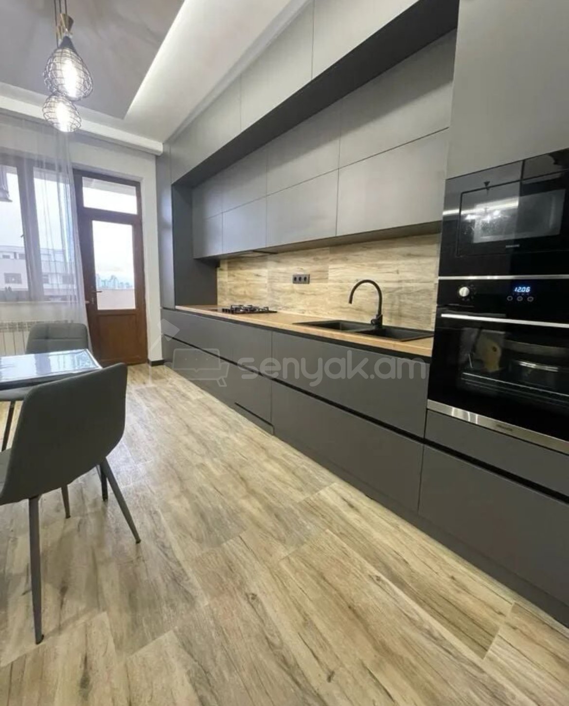 3 Սենյականոց Բնակարան Նորակառույցում, 100քմ, 17/17 հարկ, Կապիտալ Վերանորոգված