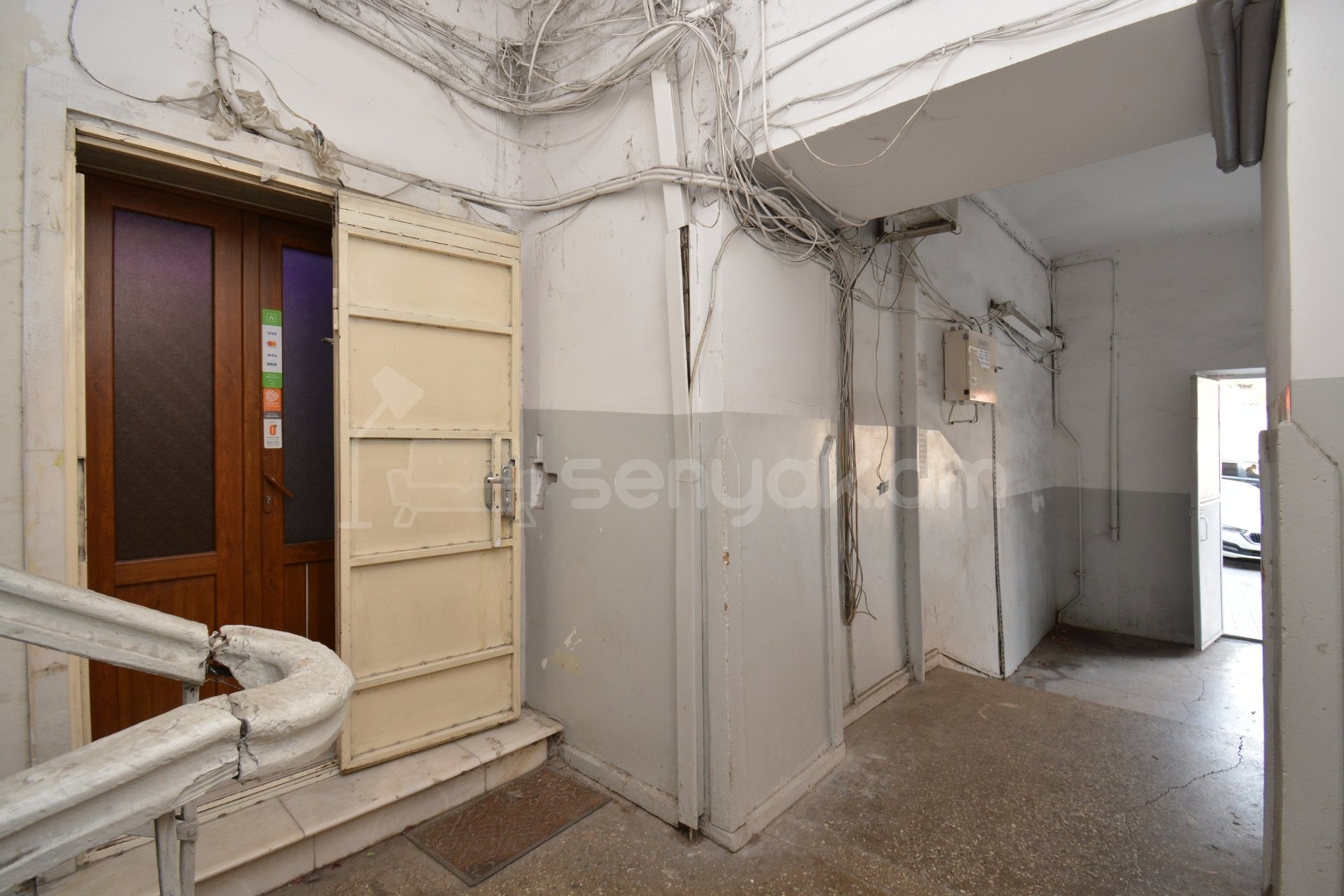 4 Սենյականոց Բնակարան Քարե Շենքում, 86քմ, 1/4 հարկ, Կապիտալ Վերանորոգված