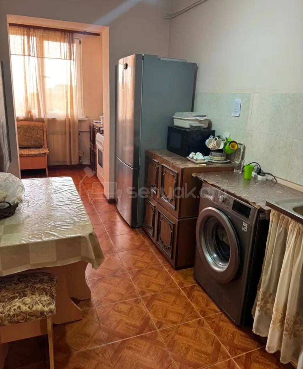 3 Սենյականոց Բնակարան, 78քմ, 9/9 հարկ, Նորմալ Վիճակում