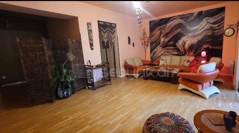 2 Սենյականոց Բնակարան Քարե Շենքում, 85քմ, 2/4 հարկ, Դիզայներական Վերանորոգված, Կահավորված