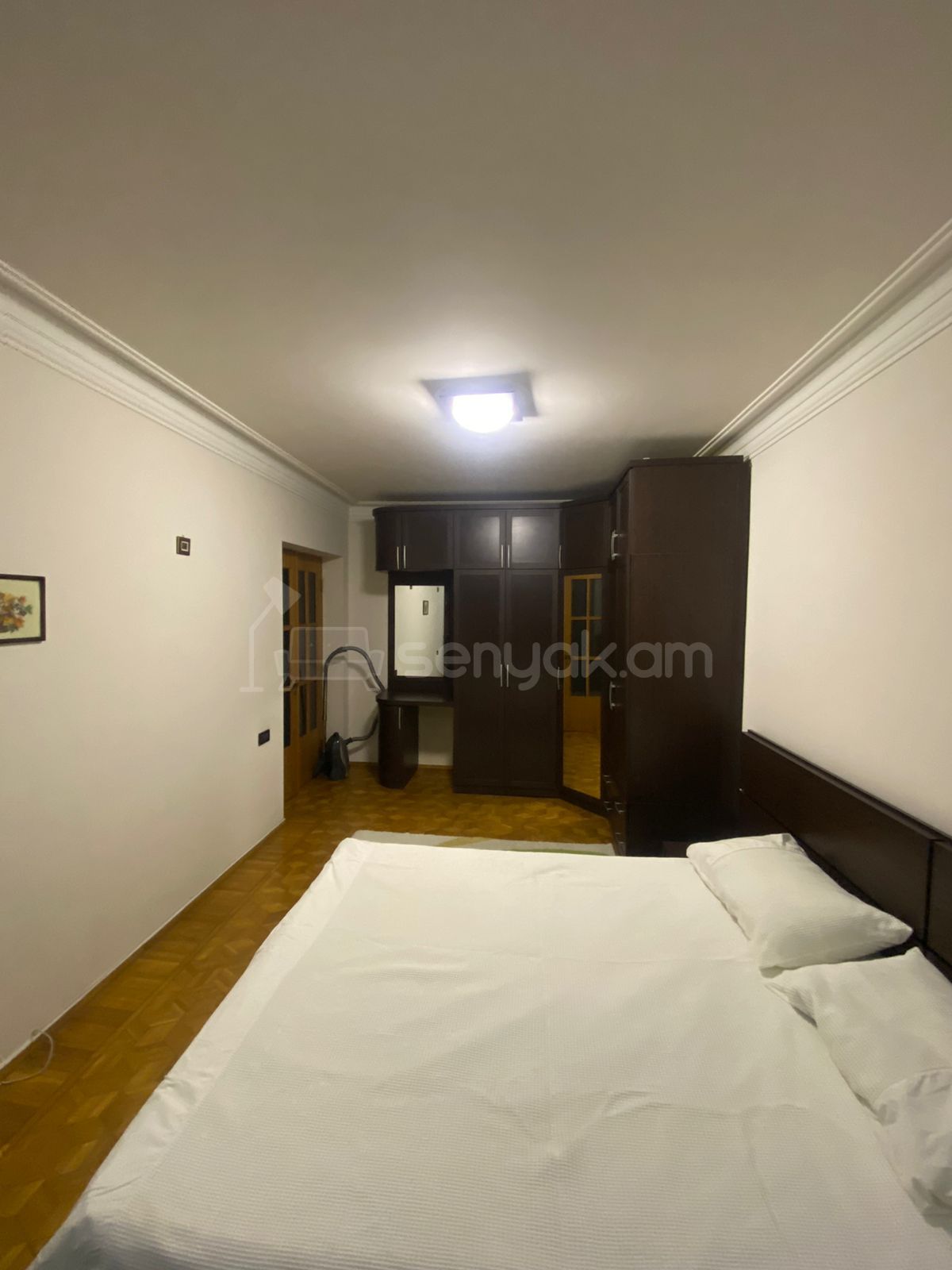 2 Սենյականոց Բնակարան Քարե Շենքում, 62քմ, 5/5 հարկ, Կապիտալ Վերանորոգված