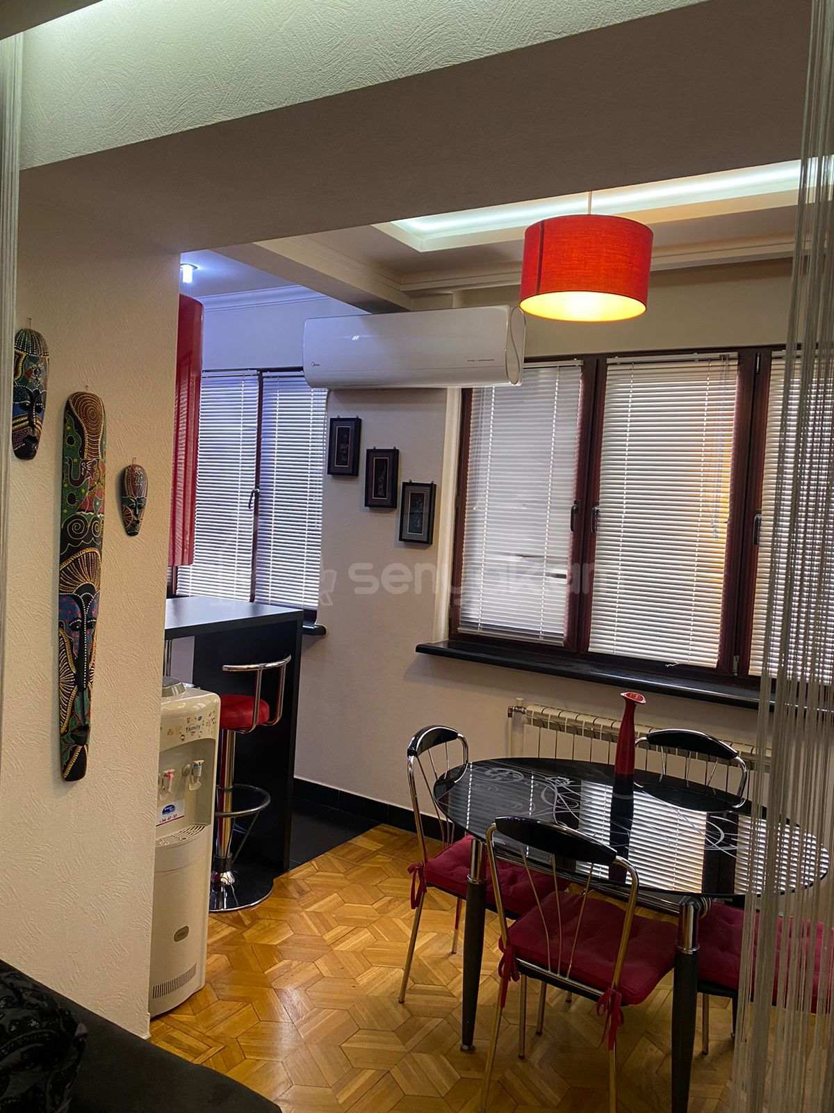 2 Սենյականոց Բնակարան Քարե Շենքում, 62քմ, 5/5 հարկ, Կապիտալ Վերանորոգված