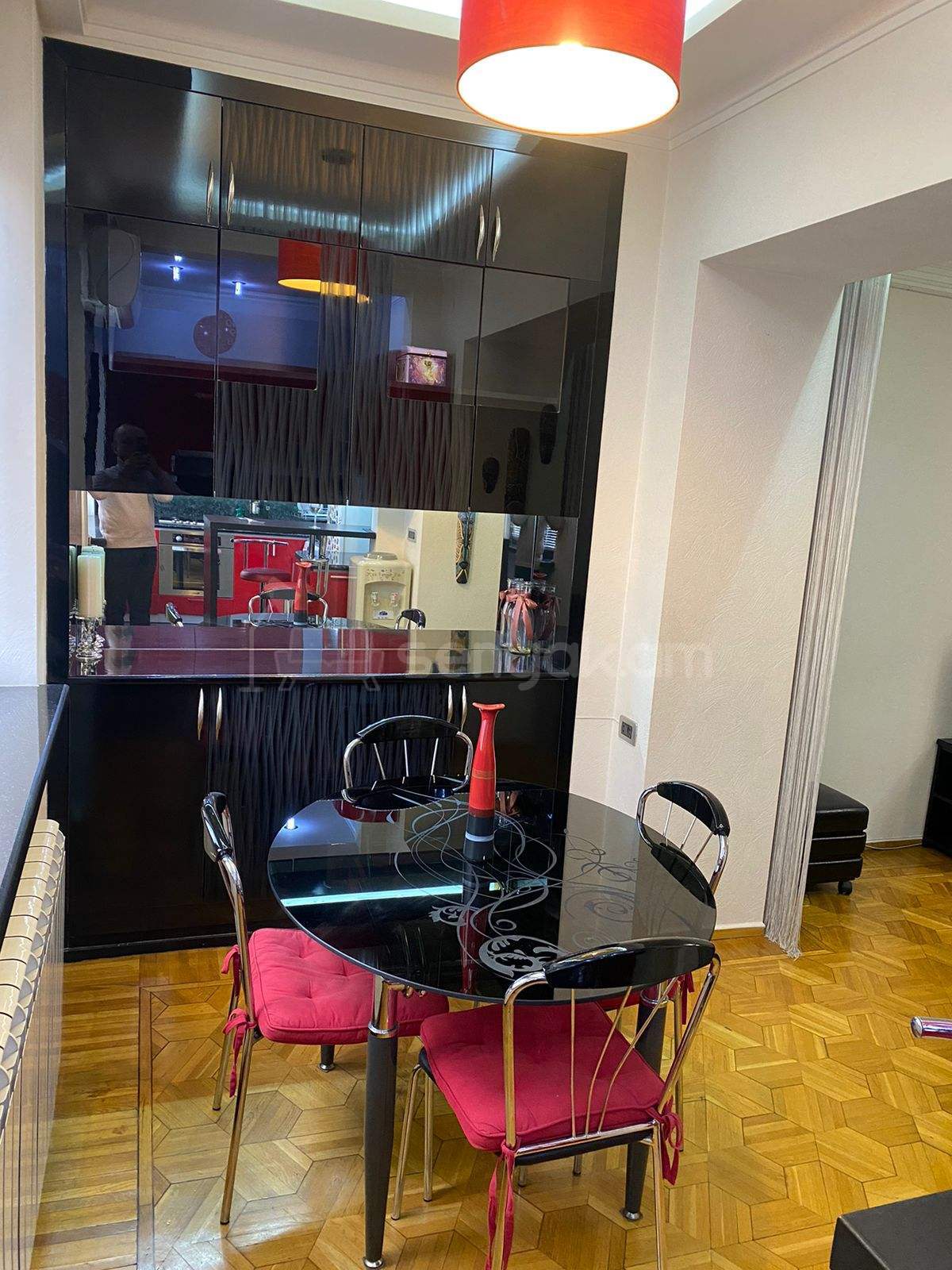 2 Սենյականոց Բնակարան Քարե Շենքում, 62քմ, 5/5 հարկ, Կապիտալ Վերանորոգված