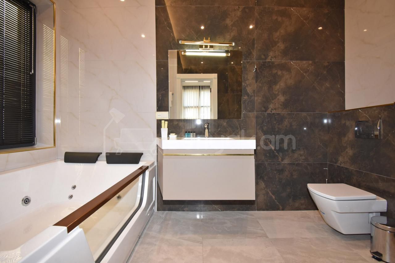 3 Սենյականոց Բնակարան Նորակառույցում, 80քմ, 8/12 հարկ, Դիզայներական Վերանորոգված