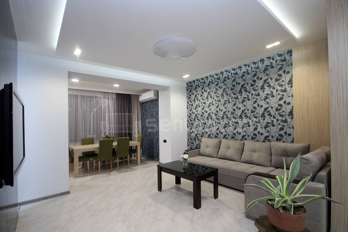 3 Սենյականոց Բնակարան Քարե Շենքում, 80քմ, 2/5 հարկ, Դիզայներական Վերանորոգված, Կահավորված, Արևկող