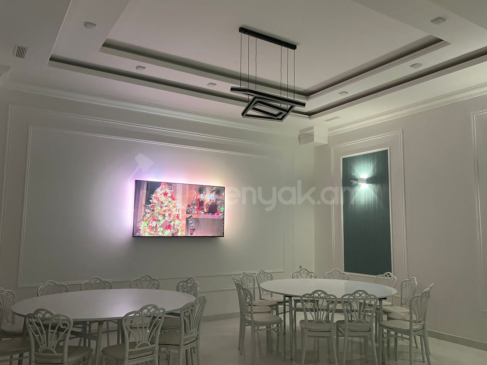 3 Սենյականոց Բնակարան Նորակառույցում, 65քմ, 3/12 հարկ, Դիզայներական Վերանորոգված