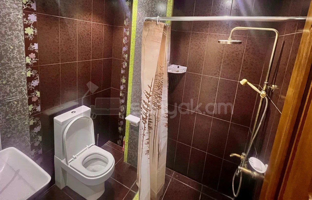 2 Սենյականոց Բնակարան Նորակառույցում, 65քմ, 2/7 հարկ, Դիզայներական Վերանորոգված, Կահավորված, Արևկող