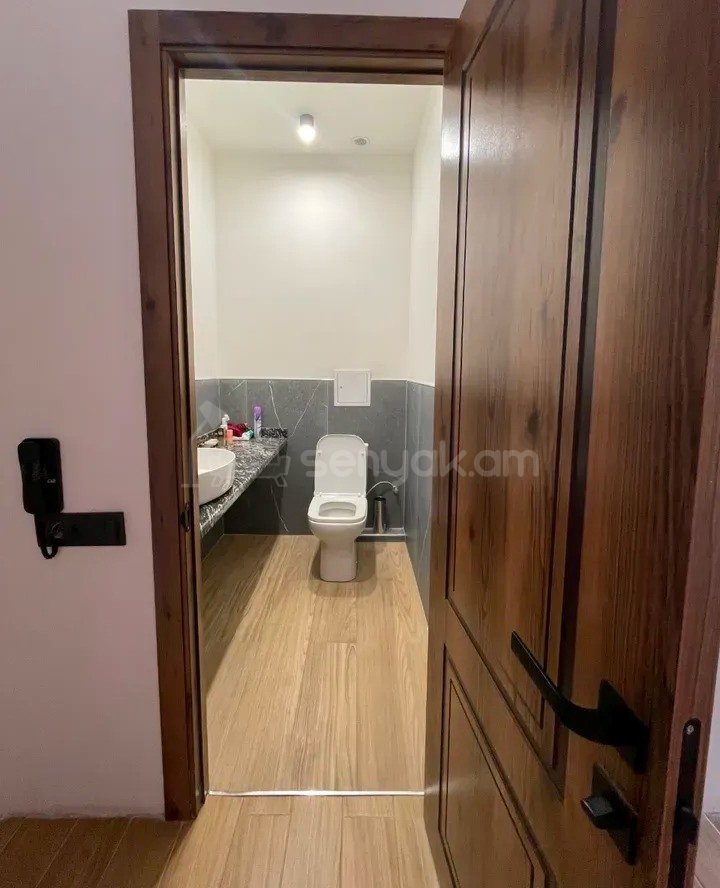 3 Սենյականոց Բնակարան Նորակառույցում, 99քմ, 5/17 հարկ, Կապիտալ Վերանորոգված