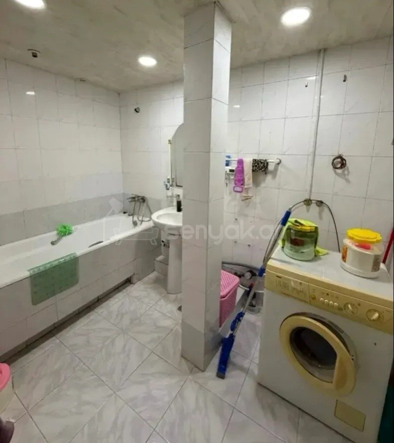 3 Սենյականոց Բնակարան, 97քմ, 5/9 հարկ, Նորմալ Վիճակում