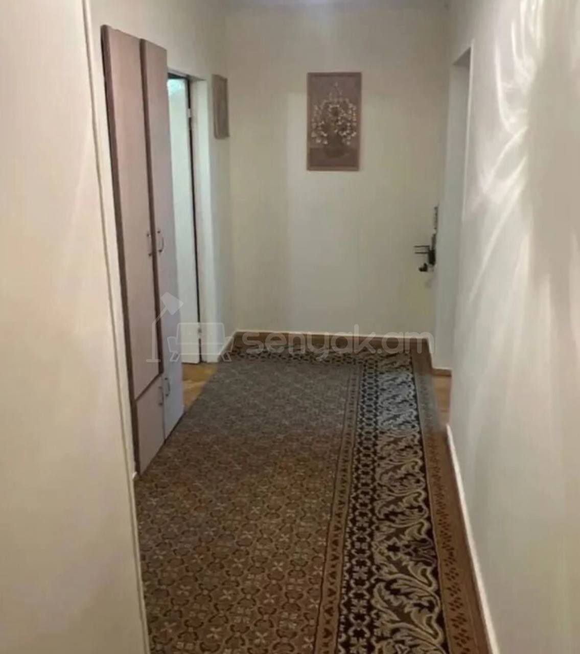 2 Սենյականոց Բնակարան Քարե Շենքում, 72քմ, 1/5 հարկ, Նորմալ Վիճակում, Կահավորված